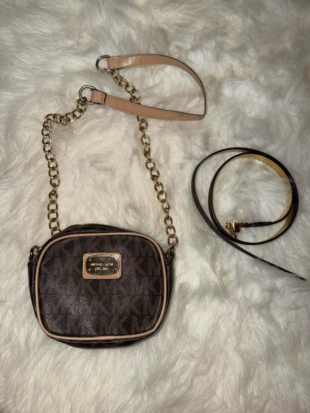 Michael Kors Size M Belt And Crossbody Bag Set